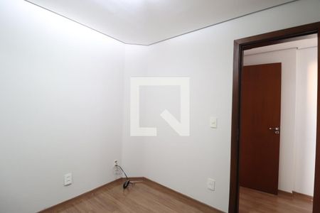 Quarto 1 de apartamento para alugar com 4 quartos, 134m² em Nossa Senhora Aparecida, Uberlândia
