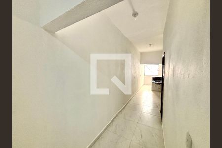 Corredor de apartamento para alugar com 2 quartos, 75m² em Vila Marieta, São Paulo