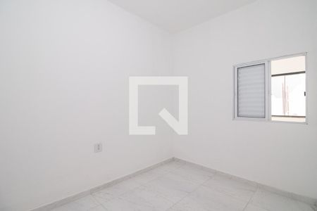 Quarto 2 de casa para alugar com 2 quartos, 70m² em Vila Marieta, São Paulo