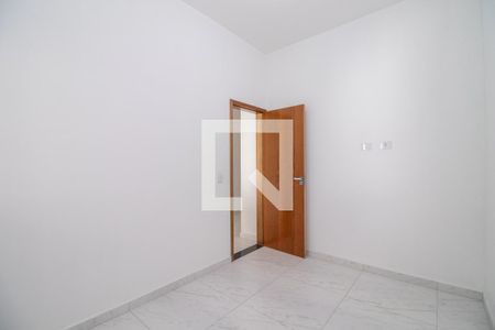 Quarto 2 de casa para alugar com 2 quartos, 70m² em Vila Marieta, São Paulo