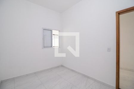 Quarto 2 de casa para alugar com 2 quartos, 70m² em Vila Marieta, São Paulo