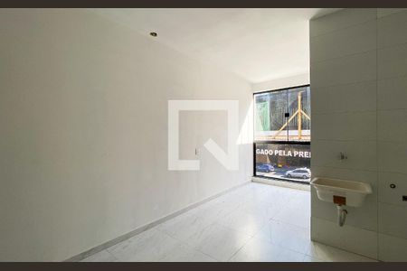 Sala/cozinha de casa para alugar com 2 quartos, 70m² em Vila Marieta, São Paulo