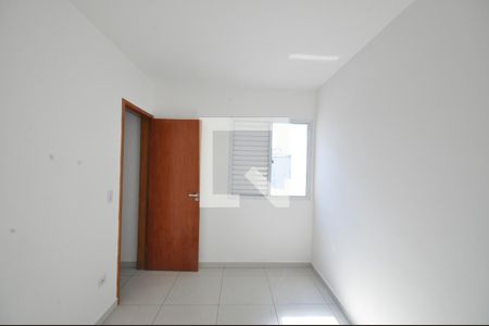 Quarto 1 de apartamento para alugar com 2 quartos, 43m² em Vila Constança, São Paulo