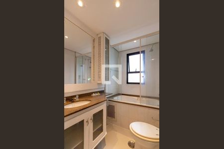 Banheiro de apartamento para alugar com 3 quartos, 135m² em Paraíso, São Paulo