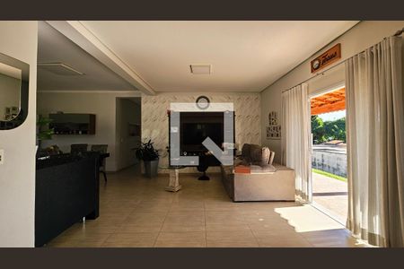 Casa à venda com 3 quartos, 1000m² em Roseira, Jundiaí