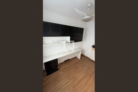 Apartamento para alugar com 2 quartos, 50m² em João Pinheiro, Belo Horizonte