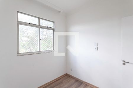 Quarto 1 de apartamento à venda com 3 quartos, 59m² em Heliópolis, Belo Horizonte