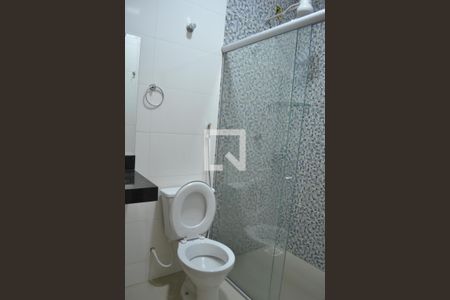 Banheiro da Suíte de casa para alugar com 2 quartos, 150m² em Parque Tremendao, Goiânia