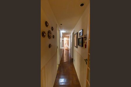 Casa para alugar com 5 quartos, 300m² em Icaraí, Niterói