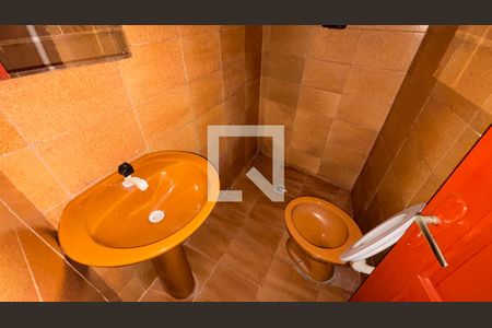 Banheiro da Suíte de casa para alugar com 3 quartos, 90m² em Jardim Vila Rica, Santo André