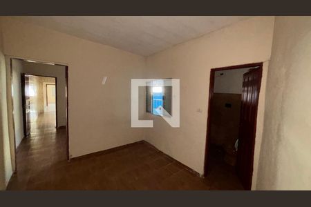 Suite de casa para alugar com 3 quartos, 90m² em Jardim Vila Rica, Santo André