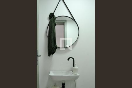 Lavabo  de casa de condomínio para alugar com 3 quartos, 114m² em Cristal, Porto Alegre