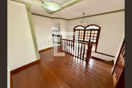 Casa para alugar com 4 quartos, 300m² em Planalto, Belo Horizonte