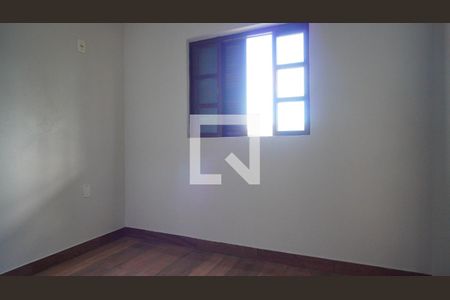 Quarto 1 de casa para alugar com 2 quartos, 70m² em Vila Nova, Porto Alegre