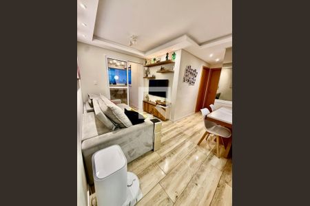 Sala de apartamento à venda com 2 quartos, 52m² em Vila Humaita, Santo André