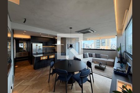 Sala de apartamento à venda com 3 quartos, 130m² em Vila Olímpia, São Paulo