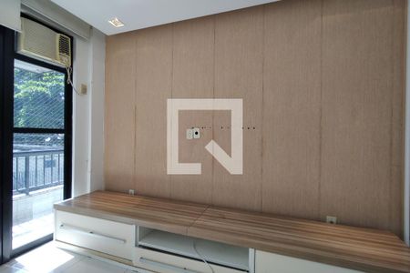 Sala de apartamento para alugar com 2 quartos, 72m² em Tanque, Rio de Janeiro