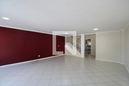 Sala de casa de condomínio para alugar com 4 quartos, 231m² em Anil, Rio de Janeiro