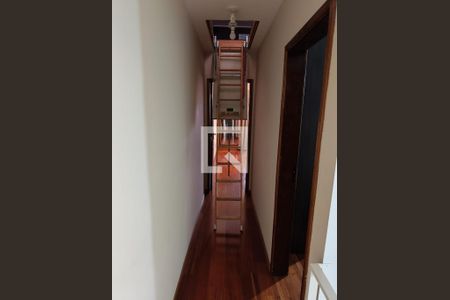 Corredor de casa à venda com 3 quartos, 158m² em Jardim Nossa Senhora do Carmo, São Paulo