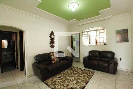 Casa para alugar com 4 quartos, 300m² em Bonsucesso, Belo Horizonte