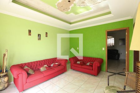 Casa para alugar com 4 quartos, 300m² em Bonsucesso, Belo Horizonte