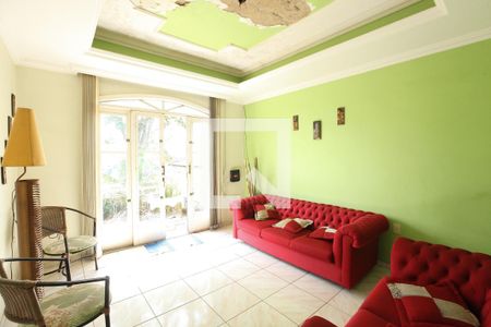 Casa para alugar com 4 quartos, 300m² em Bonsucesso, Belo Horizonte