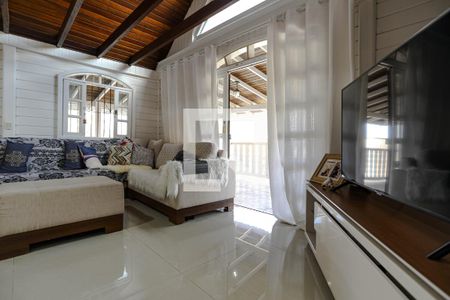 Sala de casa de condomínio para alugar com 3 quartos, 800m² em Residencial Estância Bom Repouso, Mogi das Cruzes