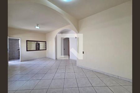 Sala de casa à venda com 3 quartos, 222m² em Dom Cabral, Belo Horizonte