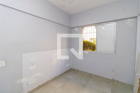 Quarto 2 de apartamento para alugar com 2 quartos, 64m² em Vila Constança, São Paulo