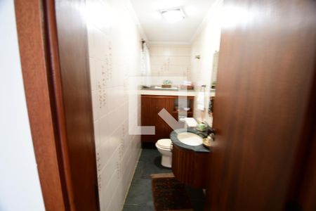Lavabo de apartamento à venda com 4 quartos, 198m² em Cambuí, Campinas