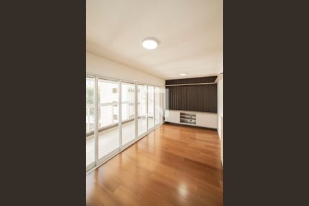 Sala de apartamento à venda com 2 quartos, 66m² em Chácara Inglesa, São Paulo