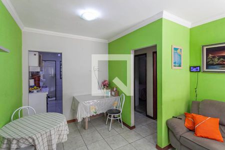 Sala de casa de condomínio à venda com 2 quartos, 70m² em Parque Xangri-lá, Contagem