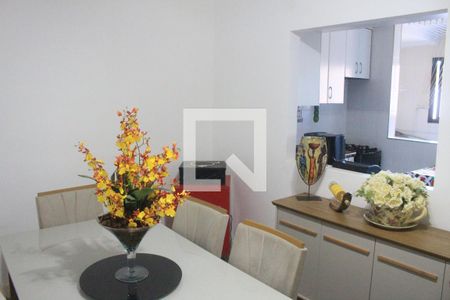 Sala de apartamento à venda com 2 quartos, 76m² em Nova Gerti, São Caetano do Sul