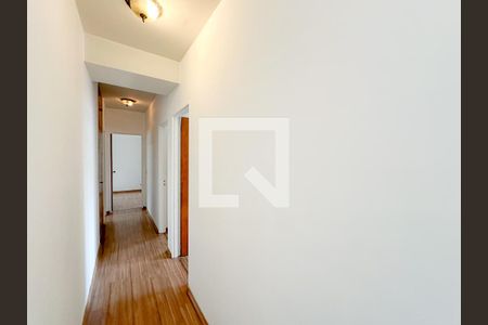 Corredor de apartamento para alugar com 3 quartos, 105m² em Perdizes, São Paulo