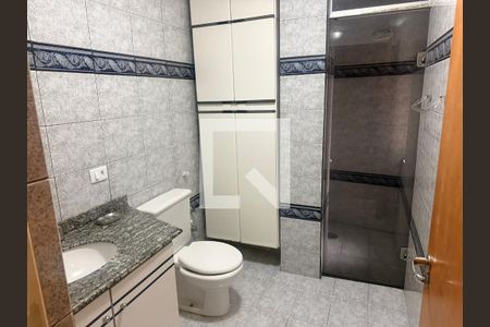 Banheiro de apartamento para alugar com 3 quartos, 136m² em Jardim, Santo André