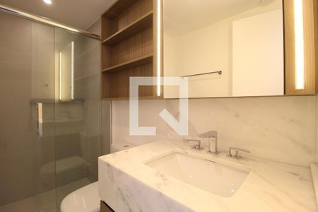 Banheiro de apartamento para alugar com 1 quarto, 41m² em Indianópolis, São Paulo