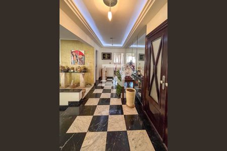 Entrada de apartamento à venda com 5 quartos, 288m² em Aclimação, São Paulo