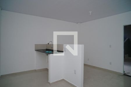 Sala/Cozinha de casa para alugar com 1 quarto, 76m² em Marica, Maricá