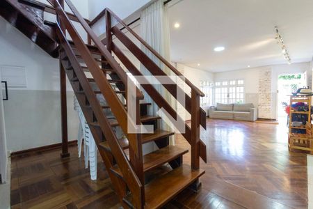 Sala de casa à venda com 3 quartos, 269m² em Jardim Textil, São Paulo