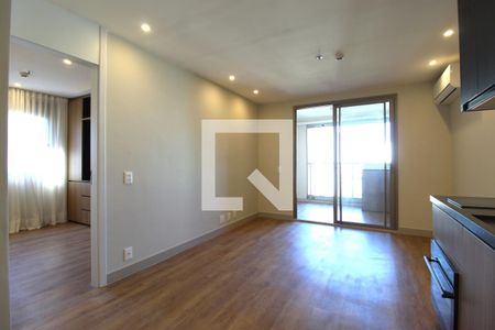 Sala/Cozinha de apartamento para alugar com 1 quarto, 44m² em Indianópolis, São Paulo