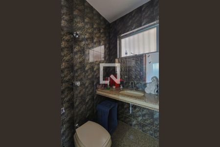 Casa à venda com 3 quartos, 257m² em Rio Branco, Belo Horizonte