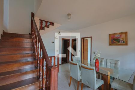 Casa à venda com 3 quartos, 257m² em Rio Branco, Belo Horizonte