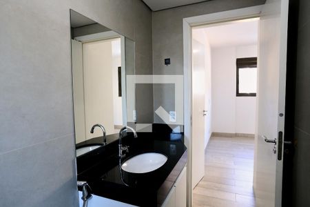 Banheiro da Suíte de apartamento para alugar com 1 quarto, 51m² em Santo Agostinho, Belo Horizonte