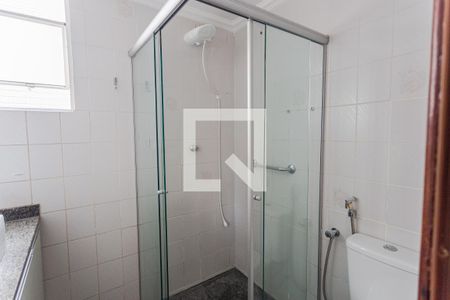 Banheiro da Suíte de apartamento para alugar com 3 quartos, 90m² em Silveira, Belo Horizonte