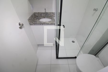 Banheiro de kitnet/studio para alugar com 1 quarto, 26m² em Tucuruvi, São Paulo