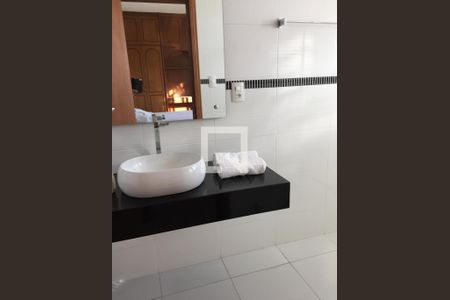 Banheiro de casa de condomínio à venda com 5 quartos, 507m² em Jacarepaguá, Rio de Janeiro