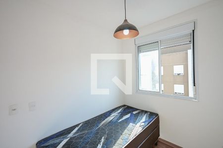Quarto 1 de apartamento para alugar com 2 quartos, 44m² em Jardim Monte Alegre, Taboão da Serra
