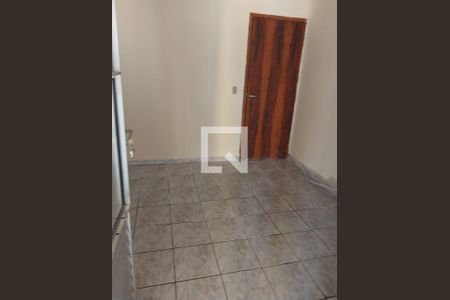 Quarto de casa à venda com 3 quartos, 171m² em Cidade Domitila, São Paulo