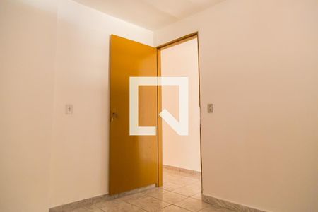 Quarto de casa à venda com 3 quartos, 171m² em Cidade Domitila, São Paulo