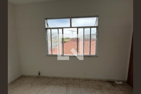 Sala de casa para alugar com 1 quarto, 48m² em Vila Valqueire, Rio de Janeiro